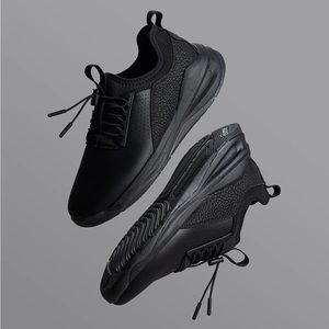 New w/o Box Clove Healthcare Worker Shoe 8